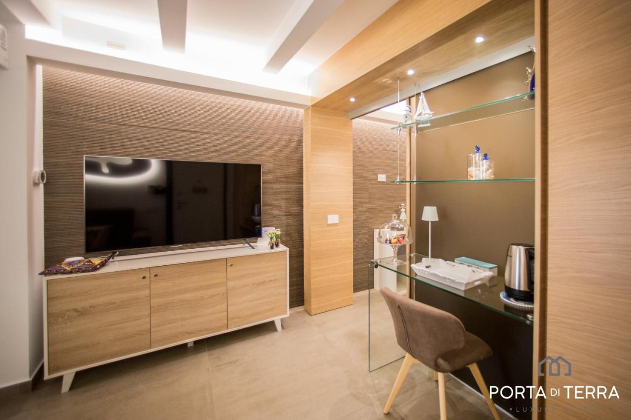 Porta Di Terra 'Luxury Suite ' تْشيفالو المظهر الخارجي الصورة